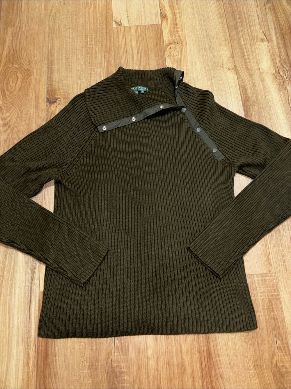 Lauren Ralph Lauren Active - Ribbed Olive Green Sweater with Snap-Detail Placket